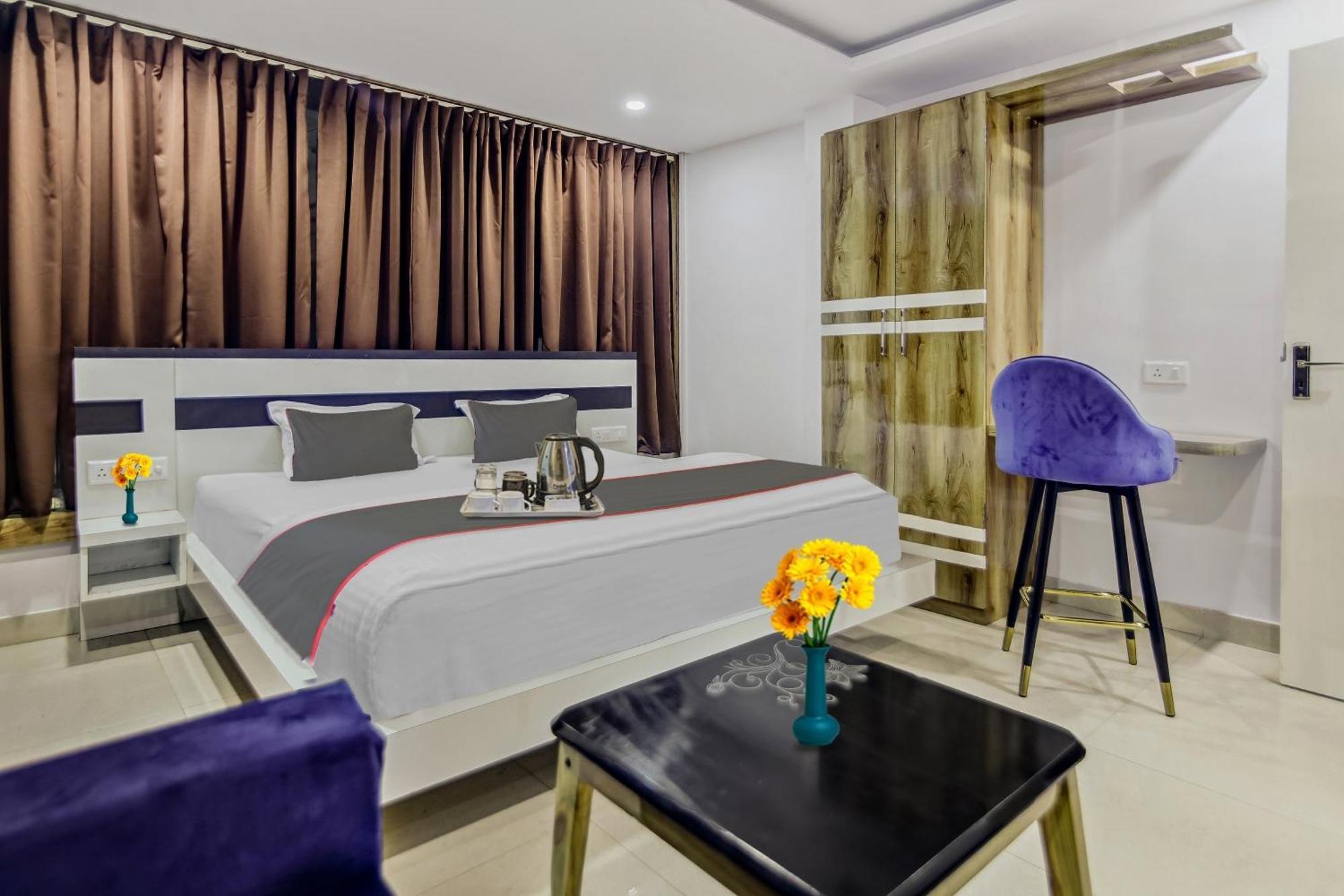 Capital O The Jumar Hotel Silwai Exterior foto