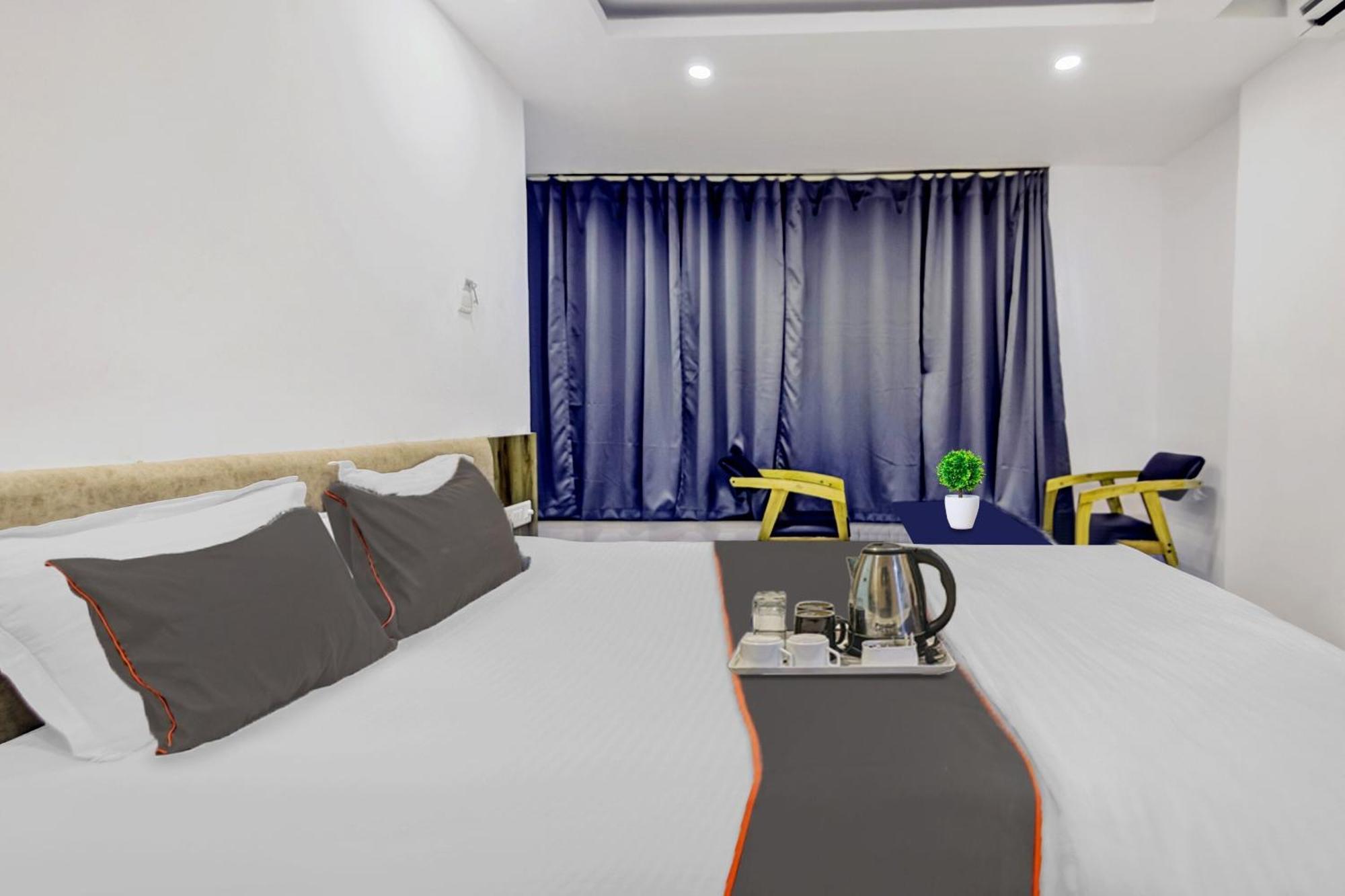 Capital O The Jumar Hotel Silwai Exterior foto